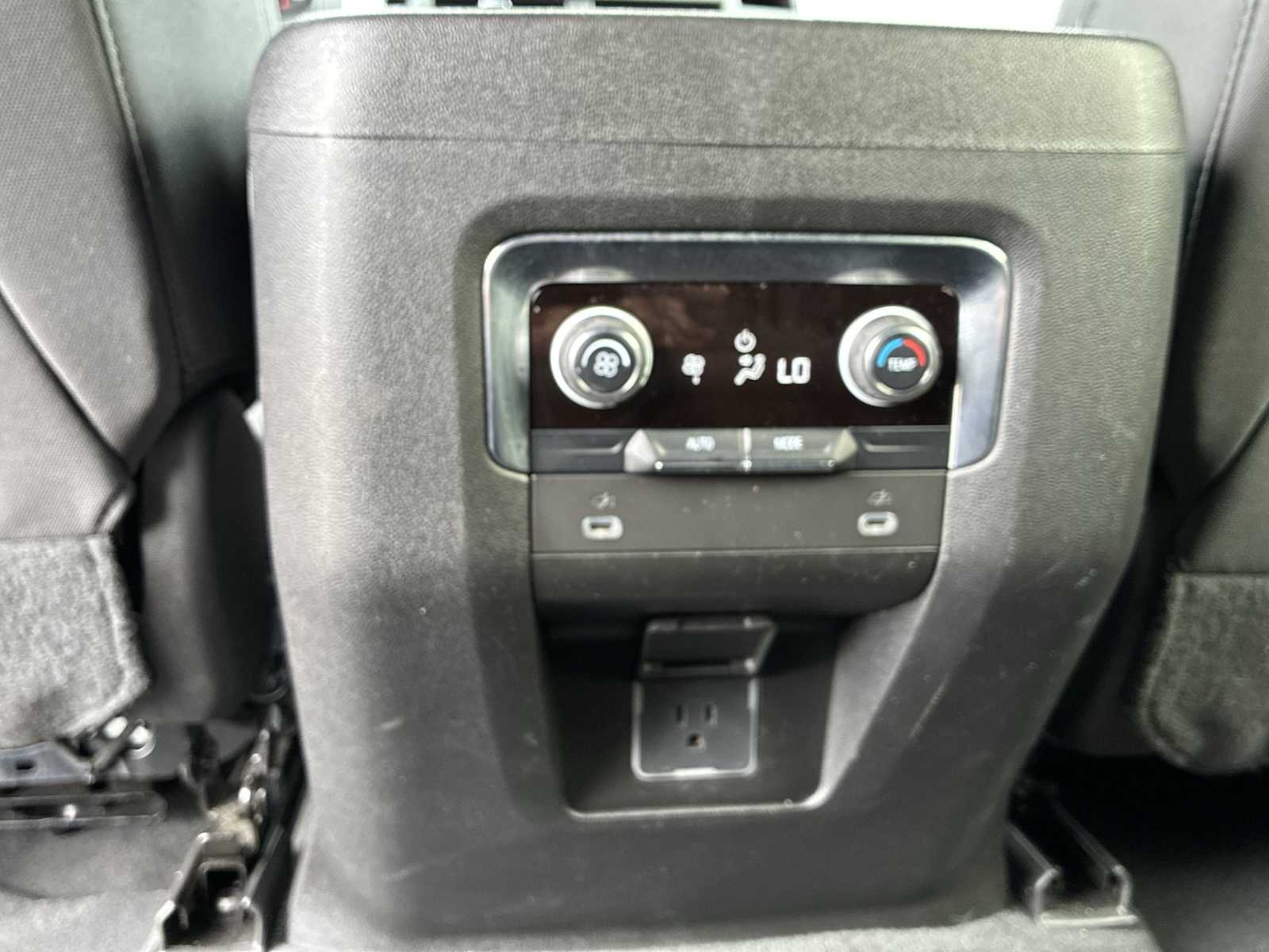 2023 Chevrolet Tahoe LS photo 16