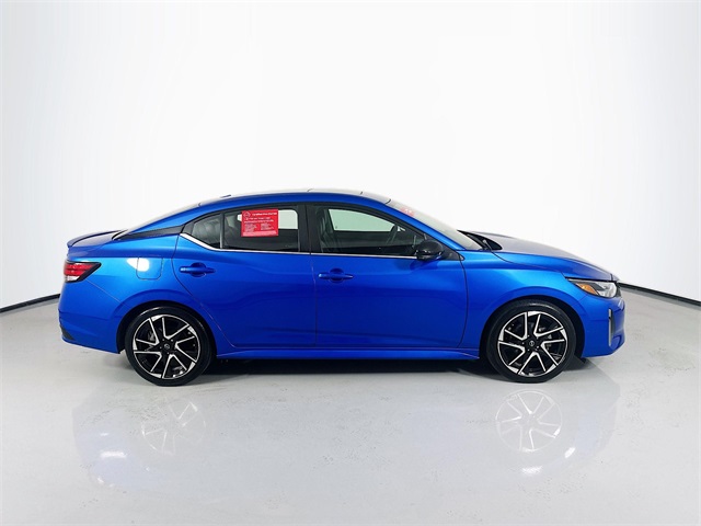 2024 Nissan Sentra SR photo 9