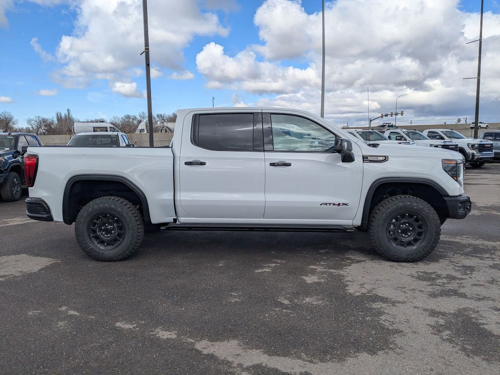 2025 Gmc Sierra 1500 AT4X photo 6