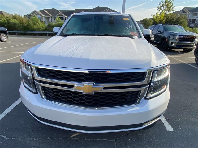 2018 Chevrolet Tahoe LT photo 2