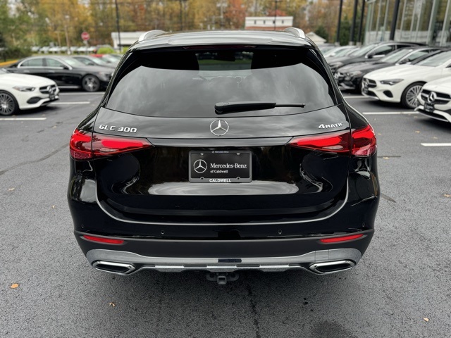 2024 Mercedes Benz GLC 300 4MATIC photo 4