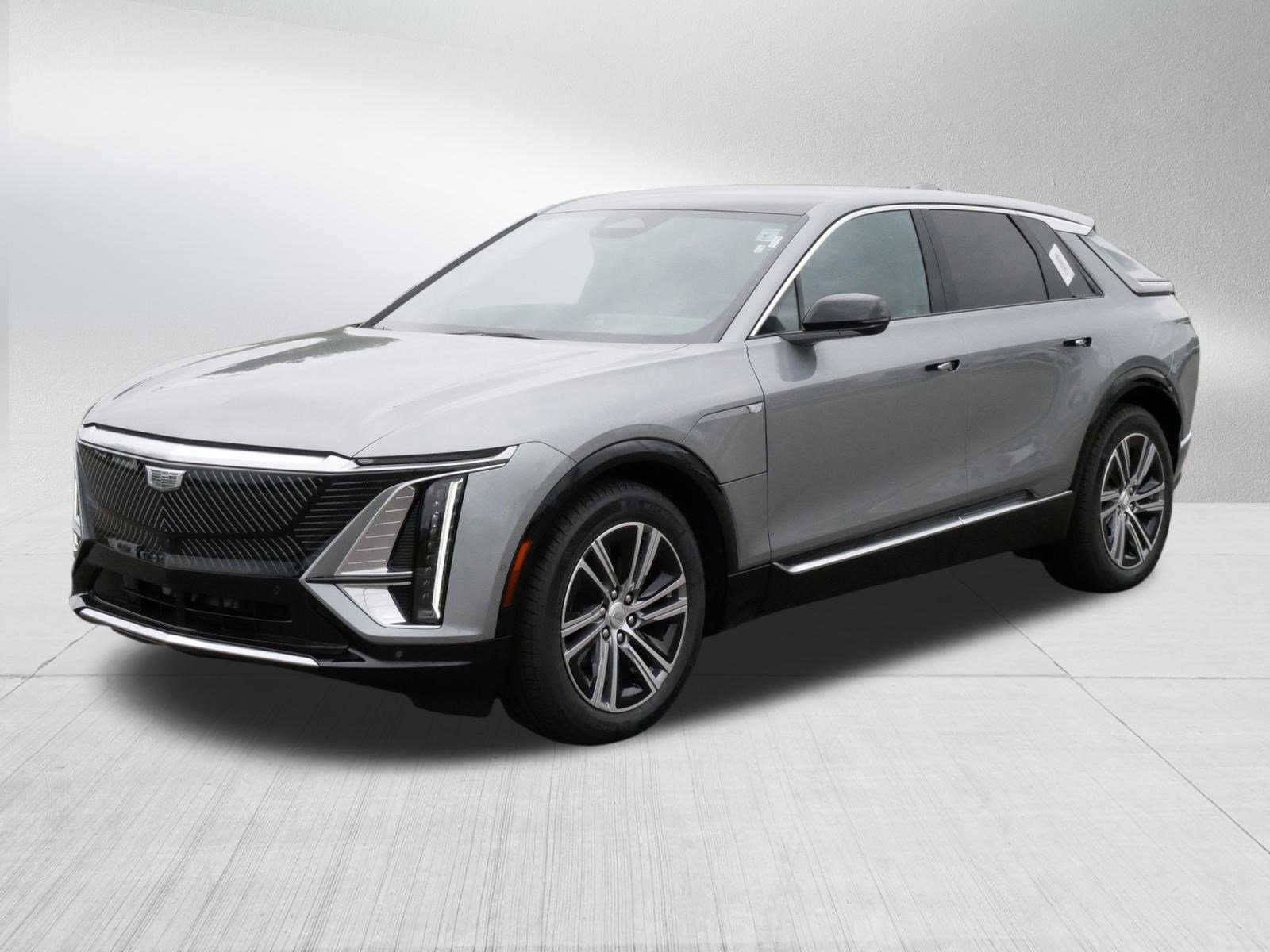 2025 Cadillac Lyriq Luxury photo 3