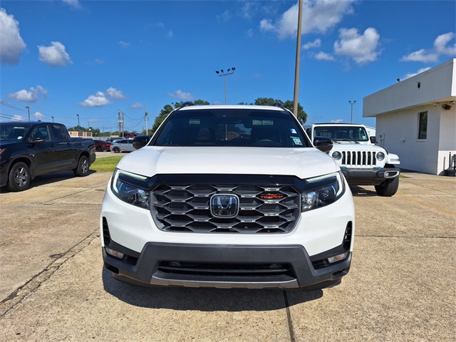 2023 Honda Passport TrailSport photo 2