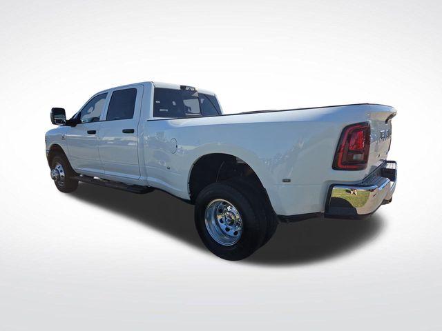 2025 Ram 3500 Tradesman photo 3