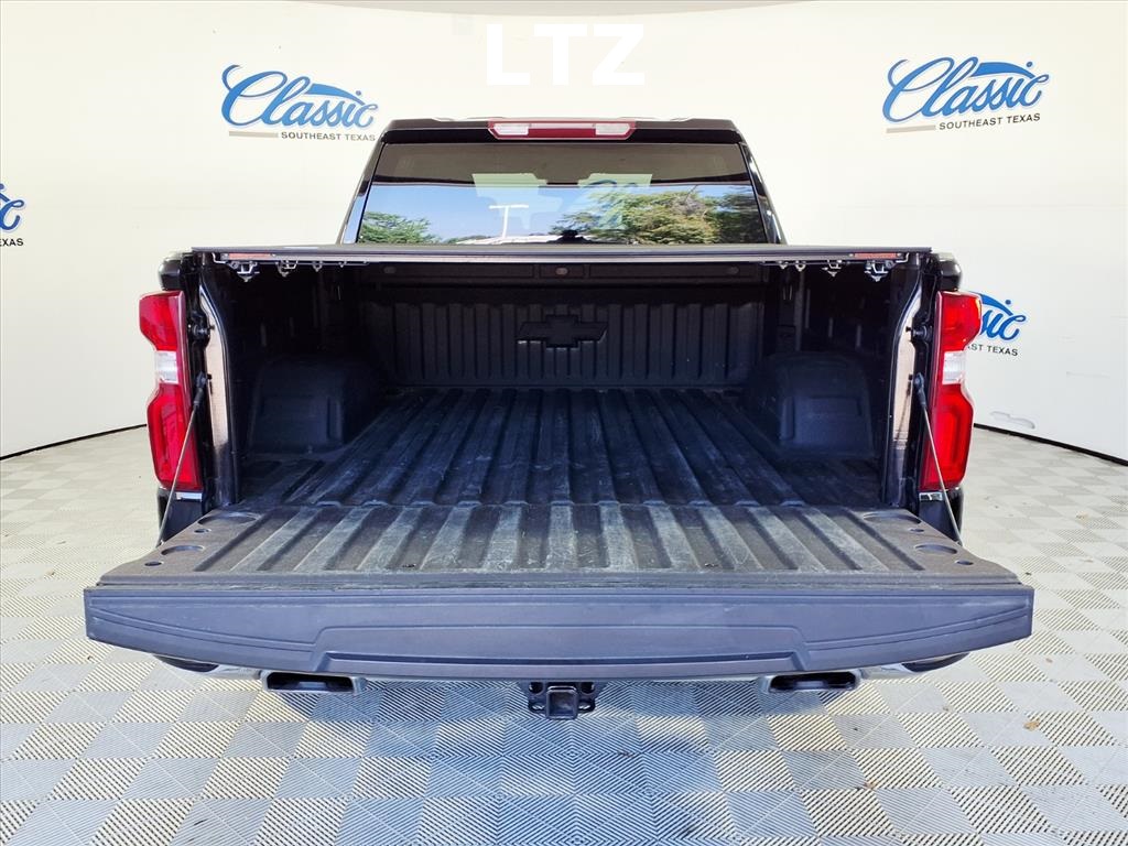 2023 Chevrolet Silverado 1500 LTZ photo 4