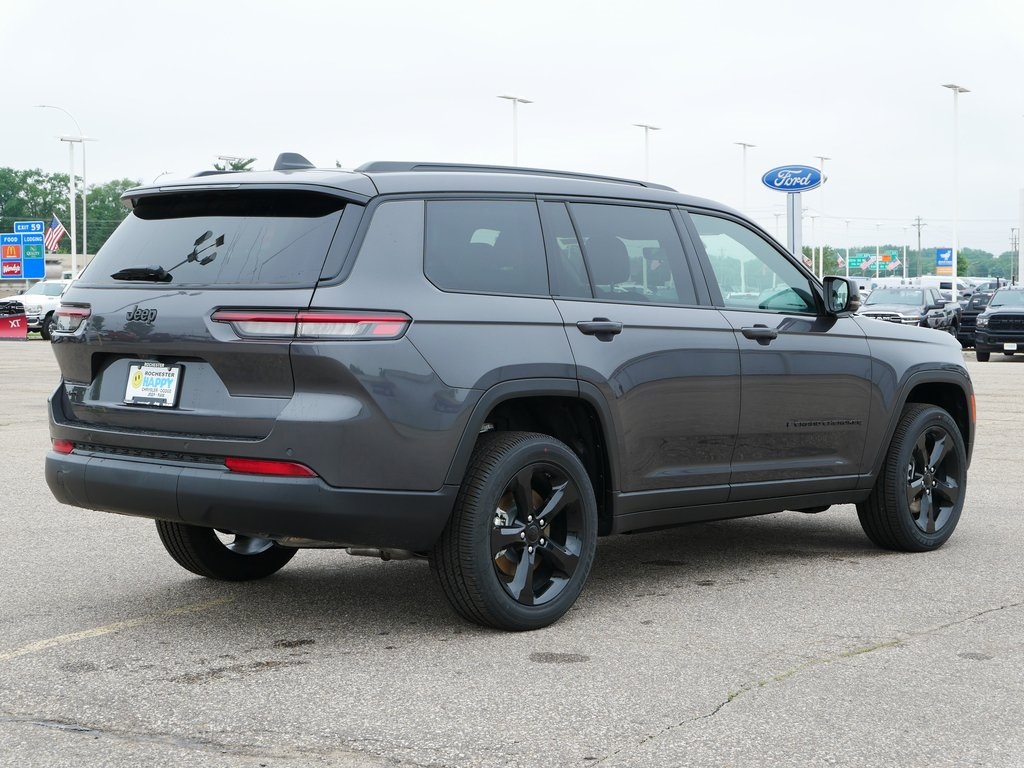 2025 Jeep Grand Cherokee Altitude X photo 2