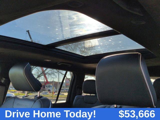 2025 Jeep Grand Cherokee L Summit Reserve photo 4