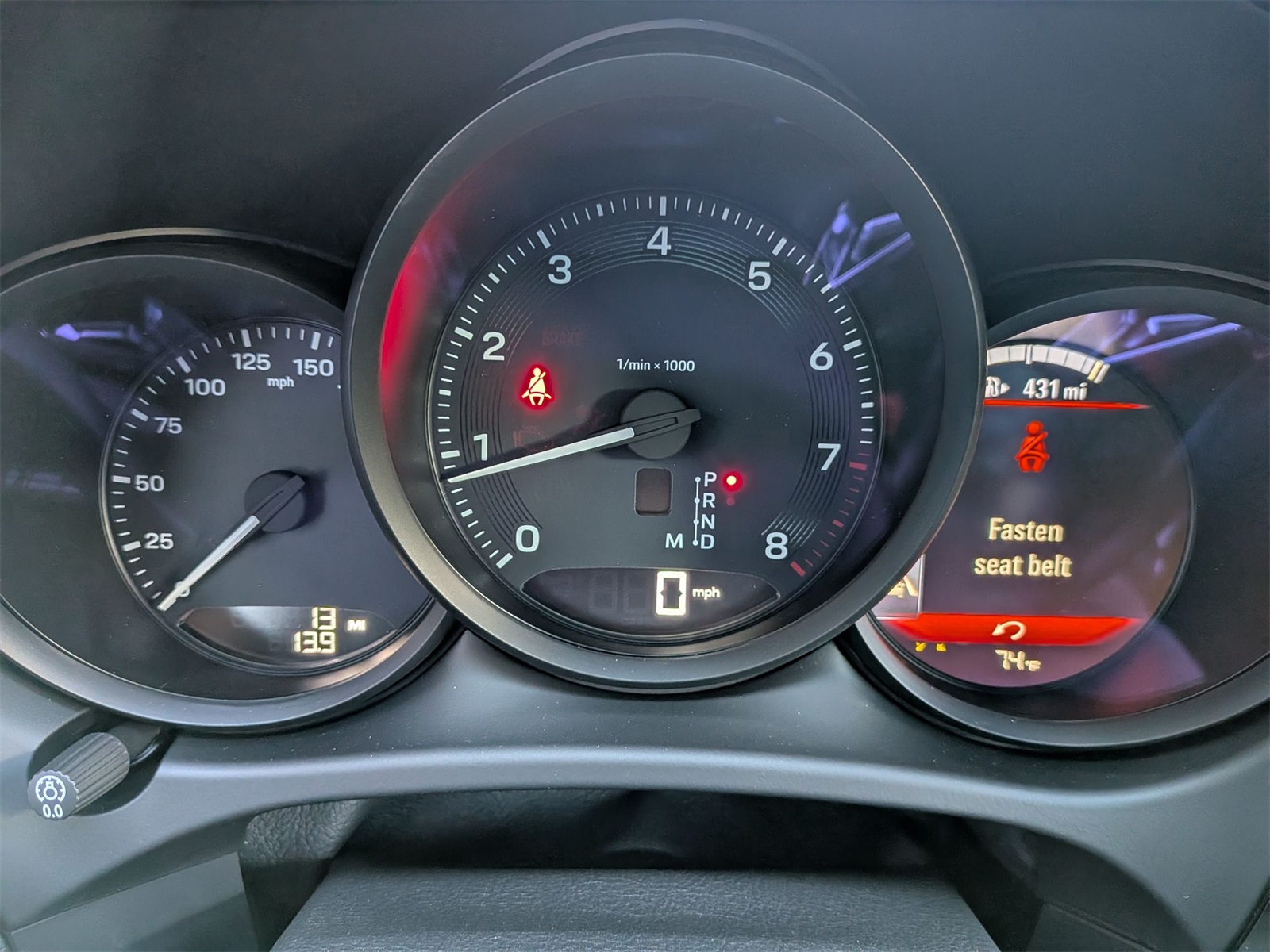 2026 Porsche Macan T photo 16