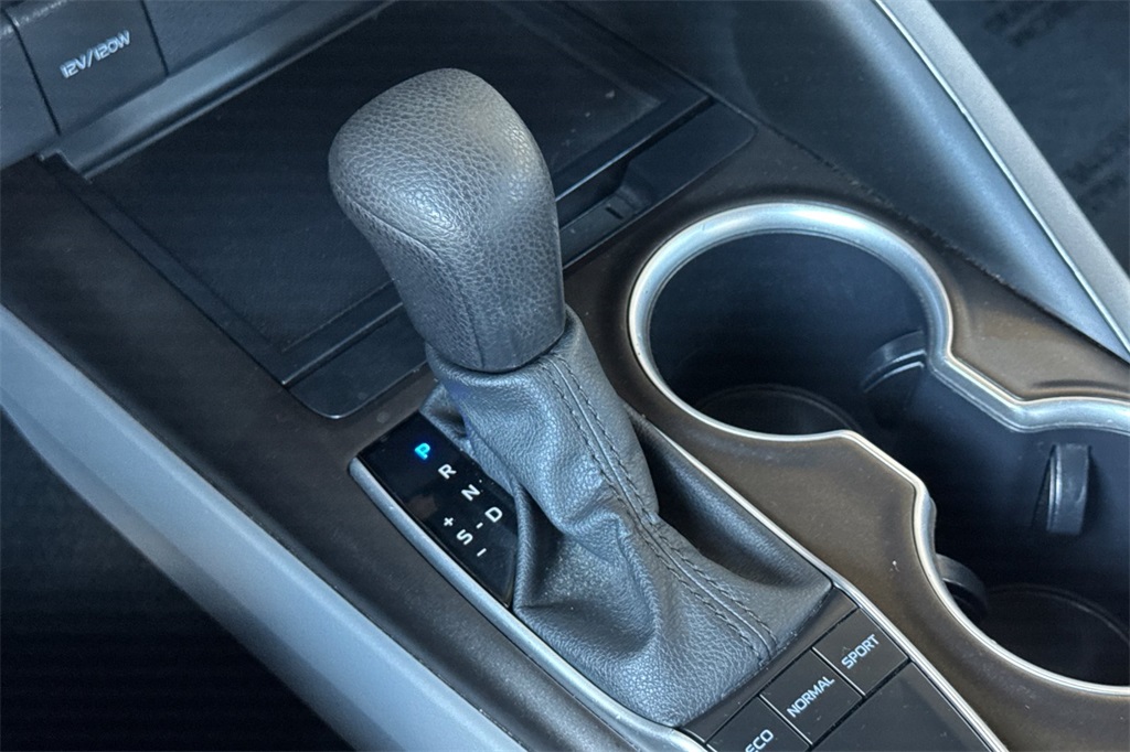 2024 Toyota Camry LE photo 21