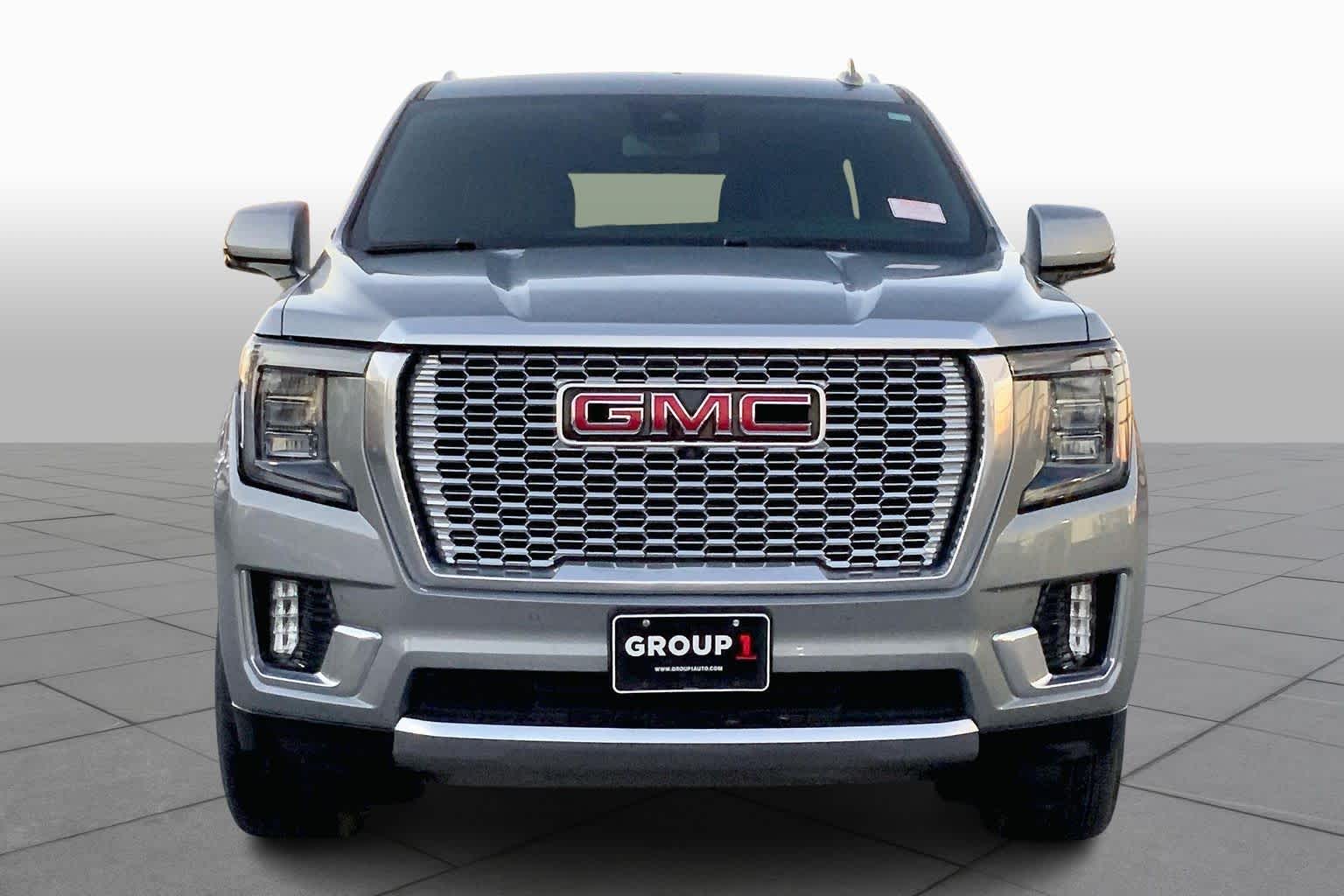 2024 Gmc Yukon Denali photo 3