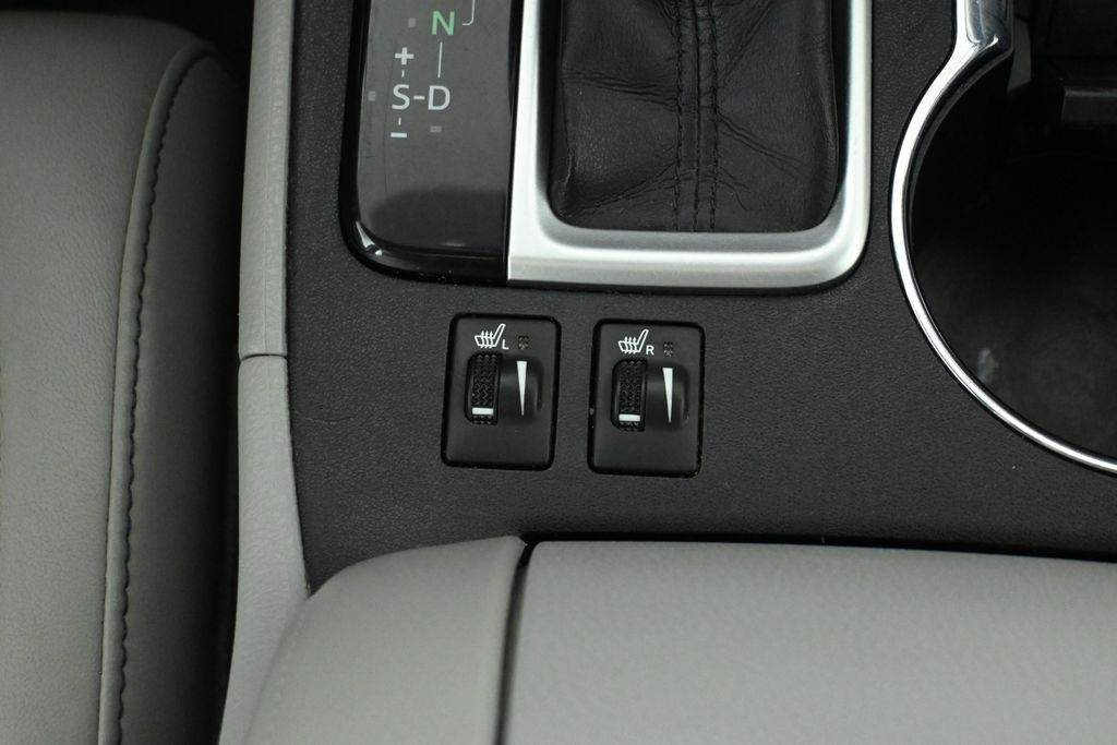 2015 Toyota Highlander Base Hybrid photo 26