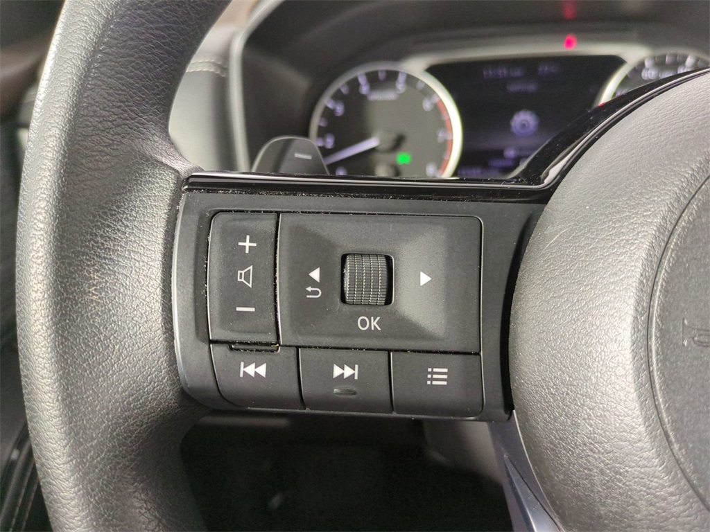 2021 Nissan Rogue S photo 20