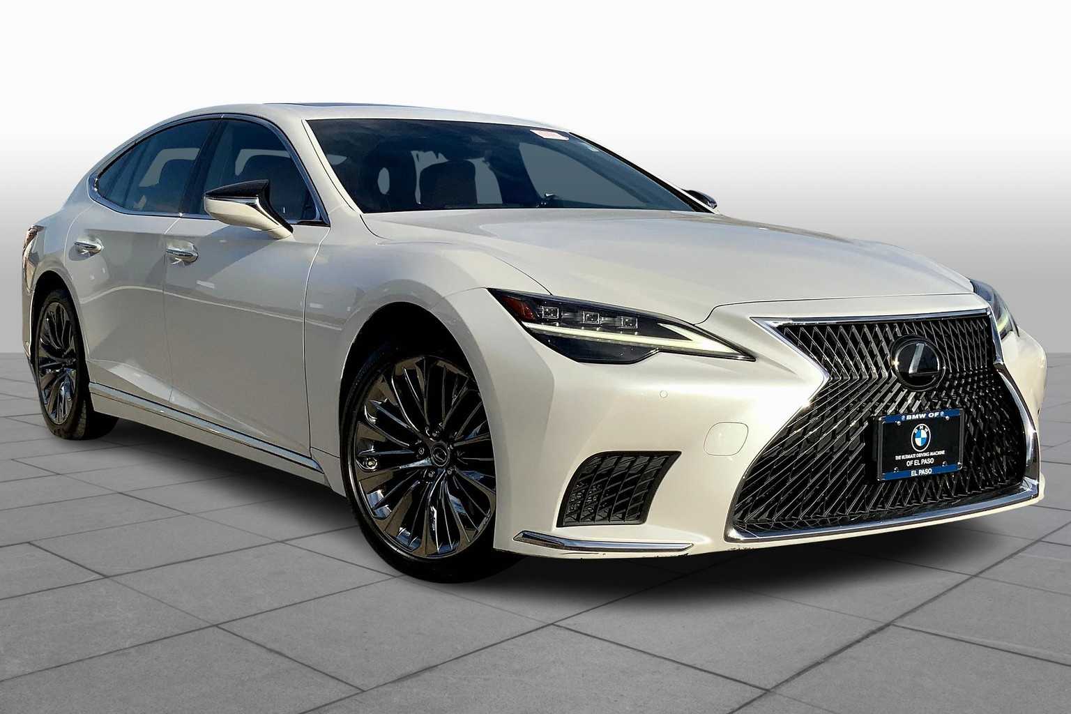 2022 Lexus LS 500 photo 2
