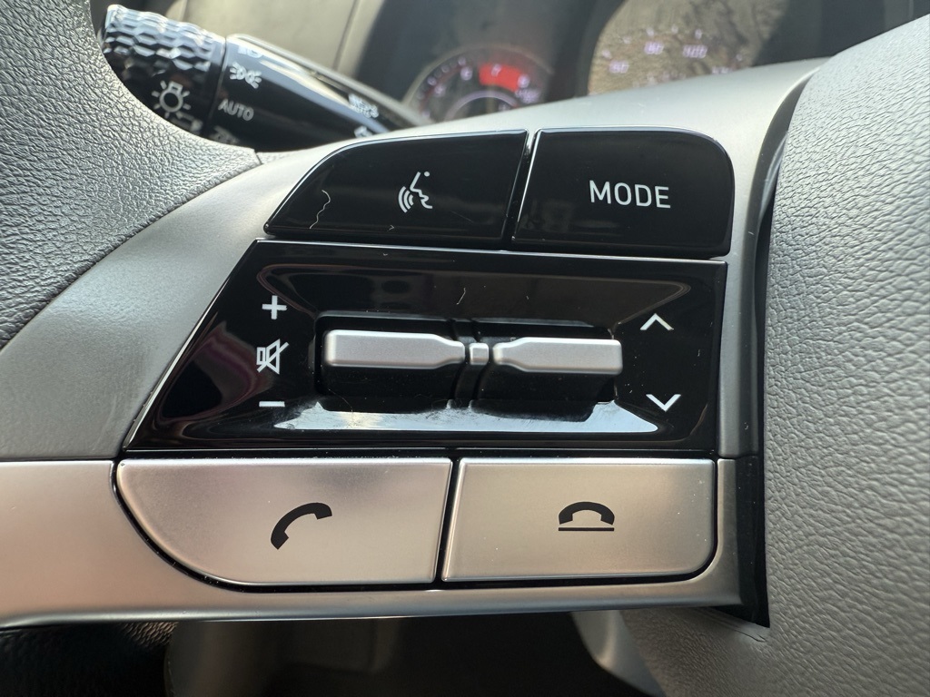 2022 Hyundai Elantra SE photo 15