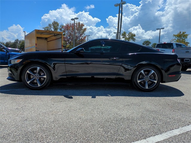 2015 Ford Mustang V6 photo 6