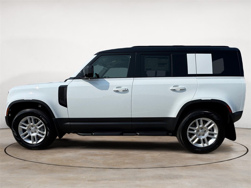 2025 Land Rover Defender 110 S photo 2