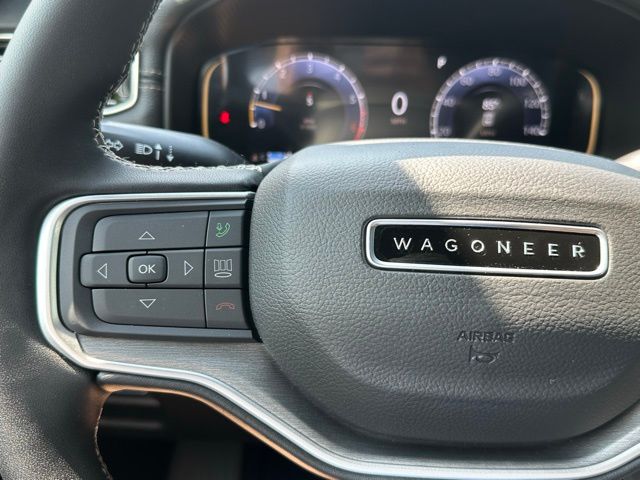 2025 Jeep Wagoneer L Series III photo 11