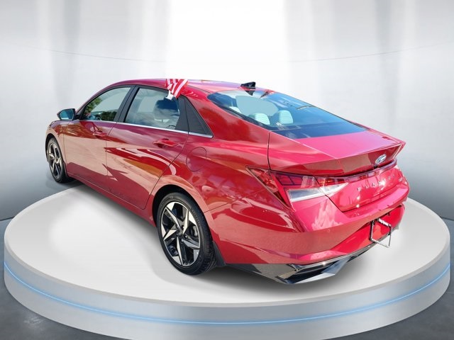2023 Hyundai Elantra Limited photo 3