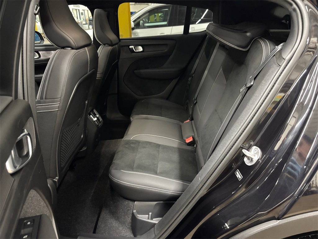 2023 Volvo C40 Recharge Plus photo 13