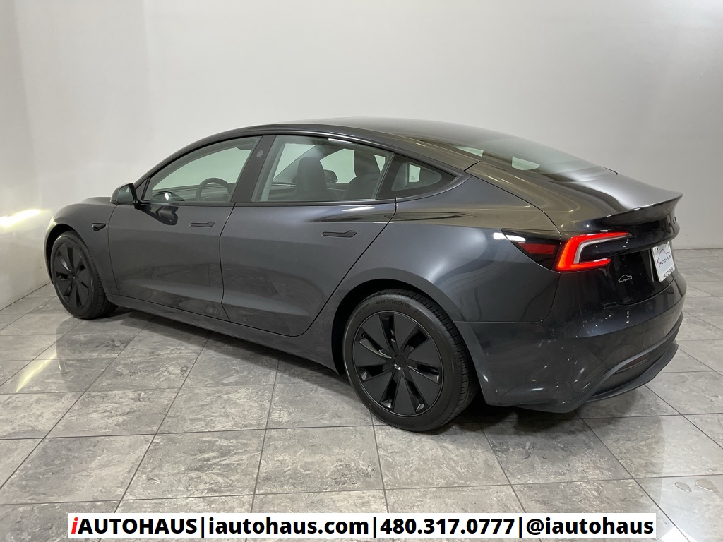 2025 Tesla Model 3 Long Range photo 4