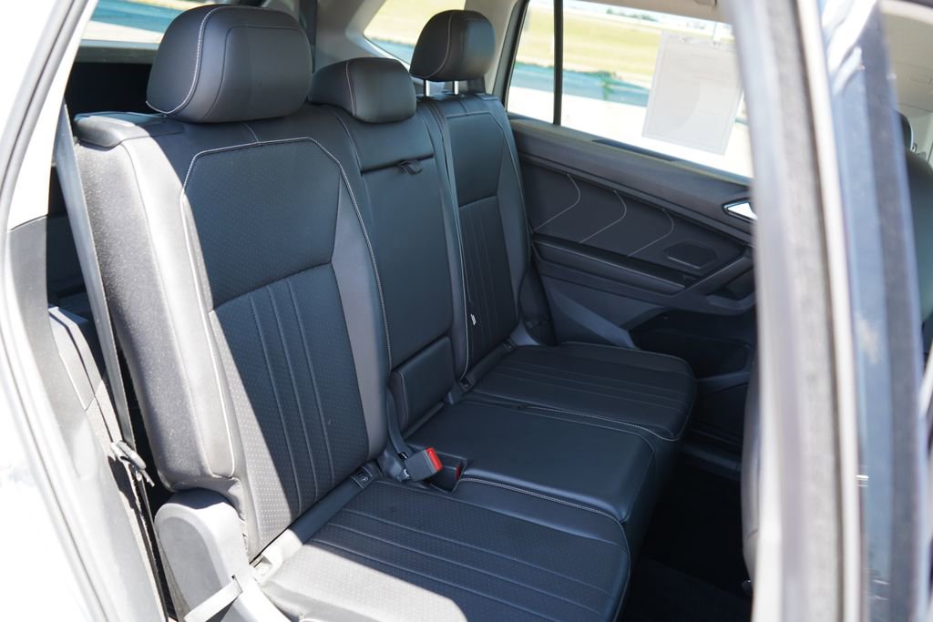 2024 Volkswagen Tiguan SE Wolfsburg Edition photo 16