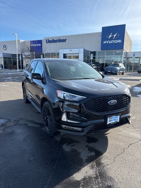 2024 Ford Edge ST-Line's photo