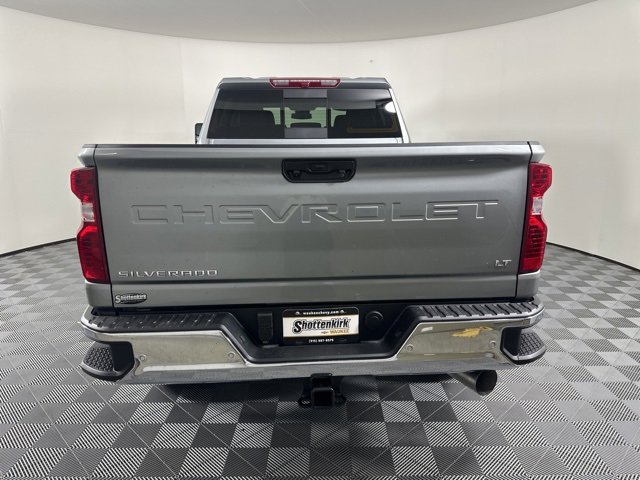 2026 Chevrolet Silverado 2500HD LT photo 3