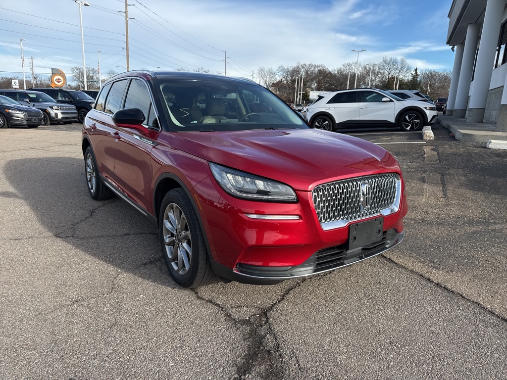 2022 Lincoln Corsair Base's photo