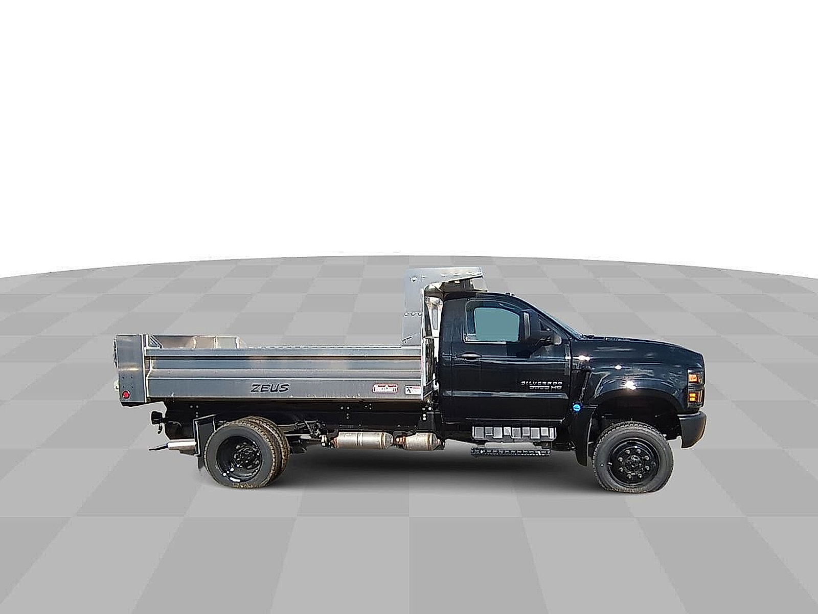 2024 Chevrolet Silverado 5500HD Work Truck photo 3