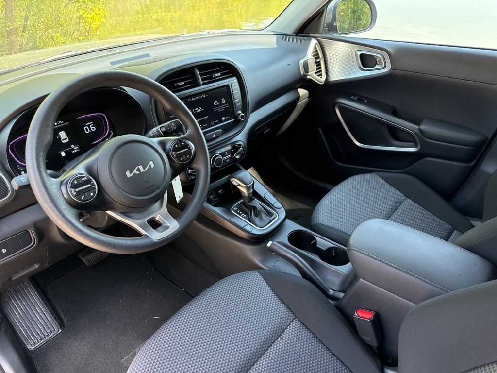2024 Kia Soul LX photo 9