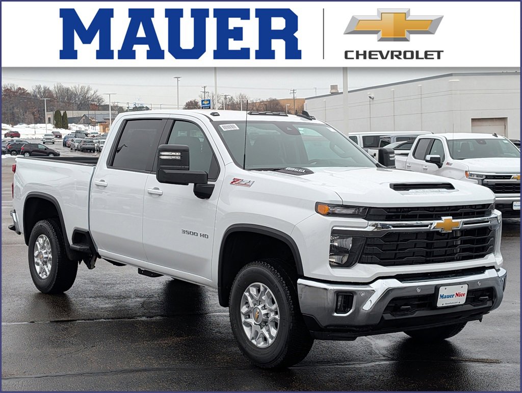 2026 Chevrolet Silverado HD LT's photo