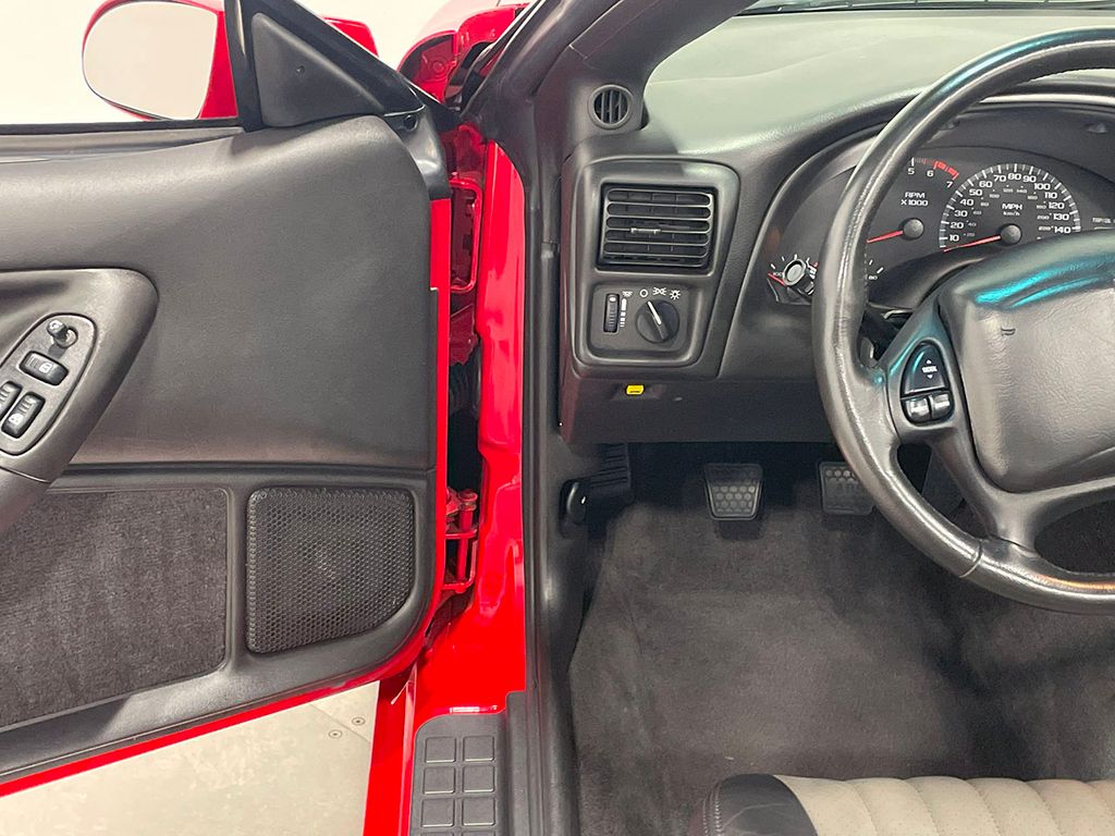 2002 Chevrolet Camaro Sport Coupe photo 45