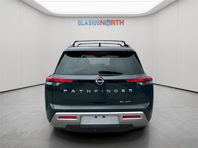 2023 Nissan Pathfinder SL photo 5