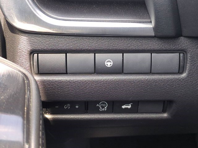 2024 Nissan Rogue SV photo 17