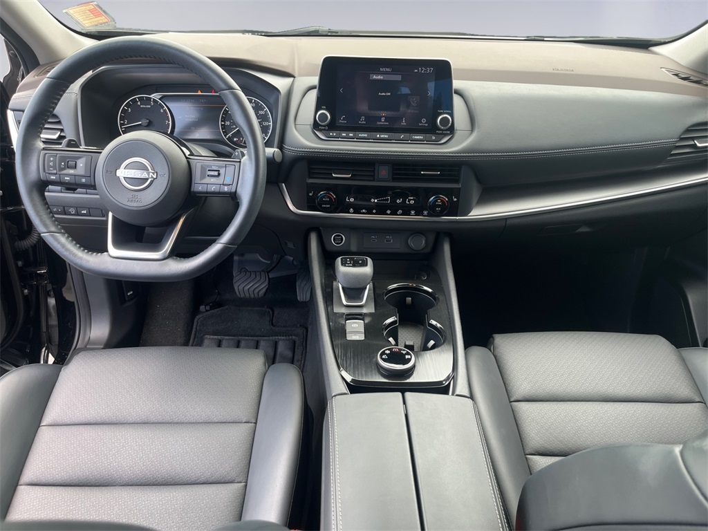 2023 Nissan Rogue SV photo 11