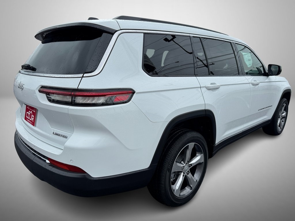 2025 Jeep Grand Cherokee Limited photo 3