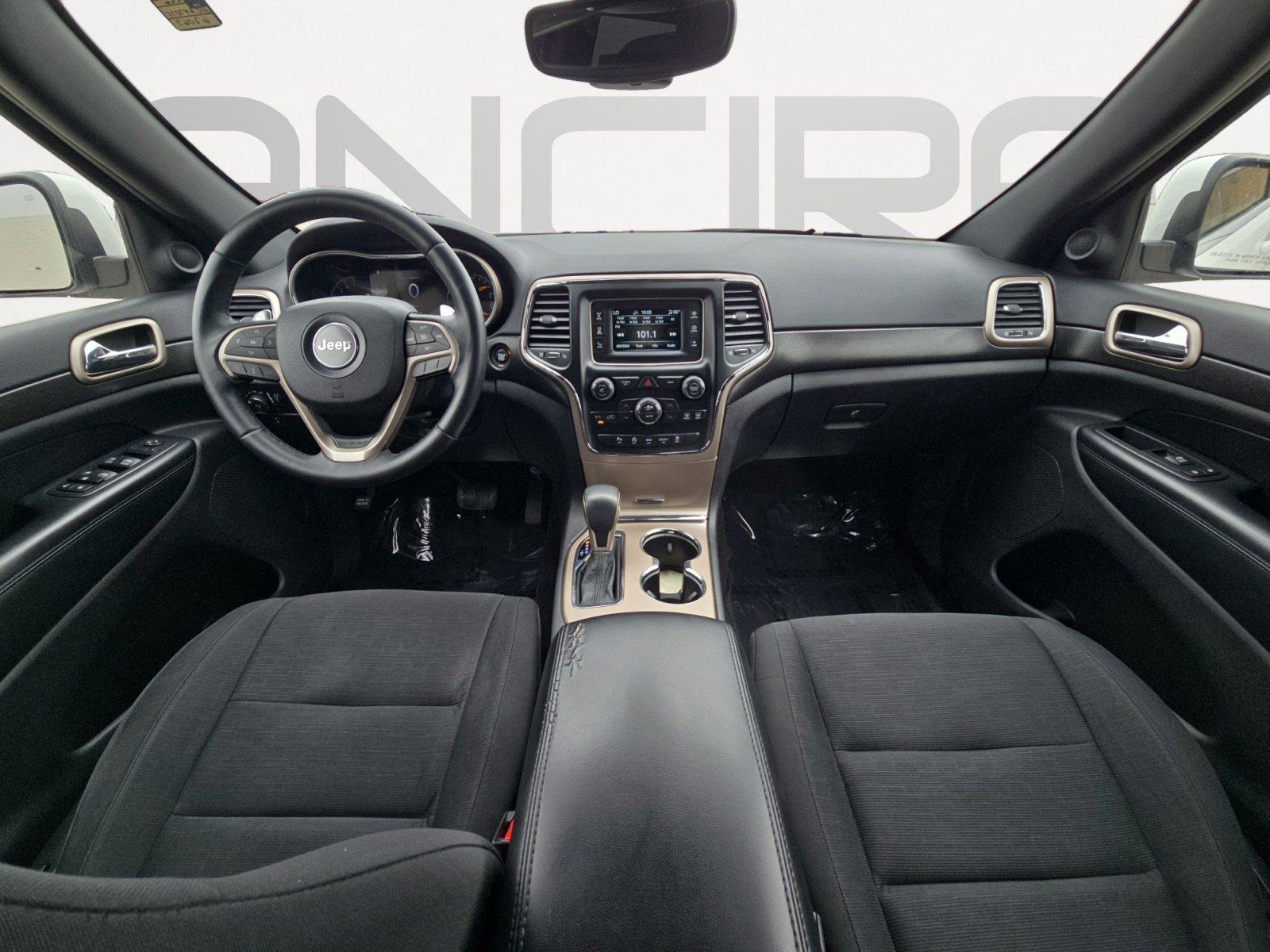 Used 2017 Jeep Grand Cherokee Laredo E with VIN 1C4RJEAG0HC647375 for sale in Laredo, TX