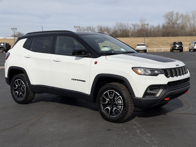 2026 Jeep Compass Trailhawk's photo
