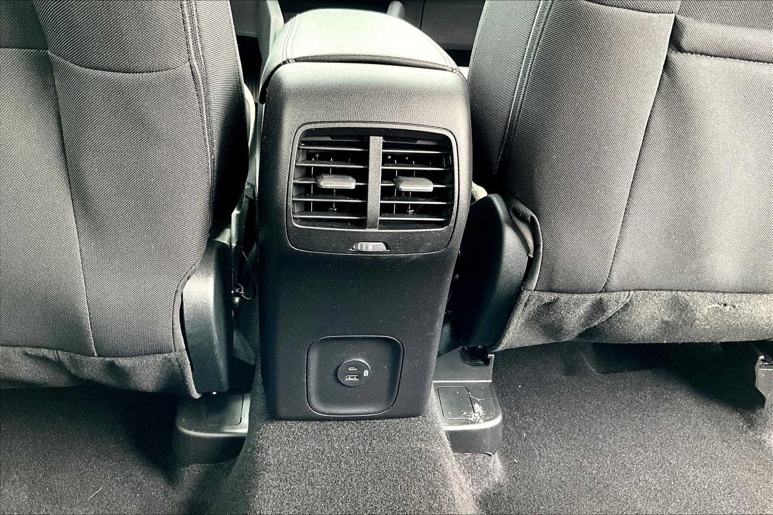 2022 Ford Escape SE photo 31