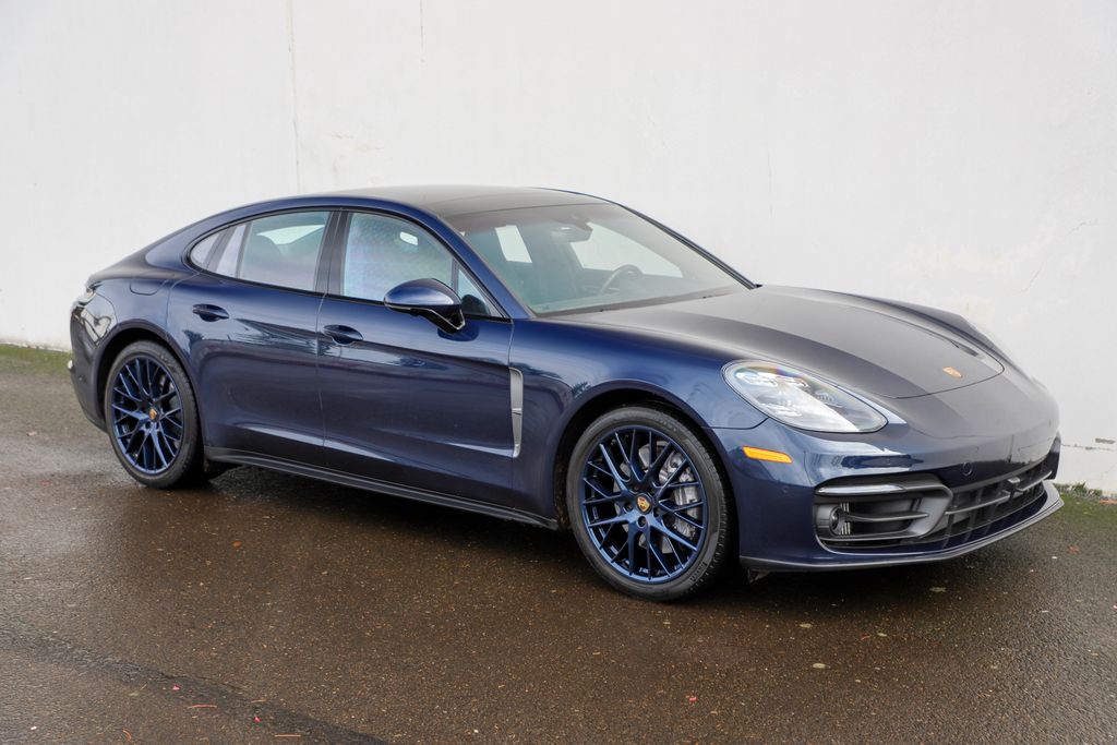 2022 Porsche Panamera 4 E-Hybrid