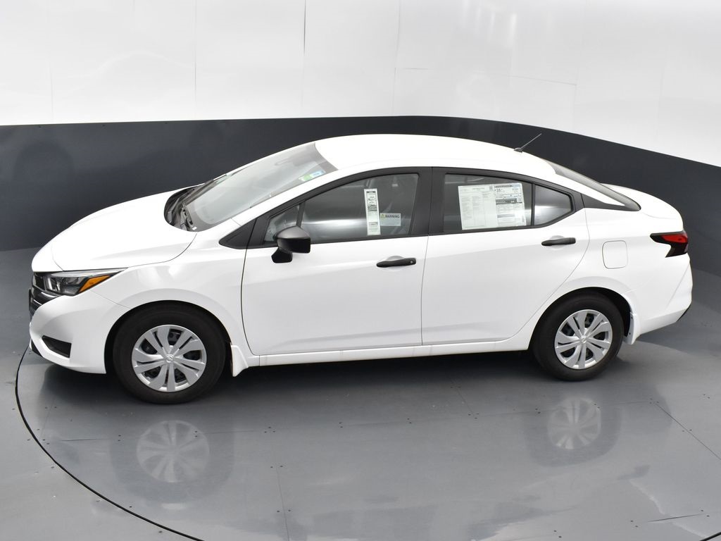 2025 Nissan Versa 1.6 S photo 39