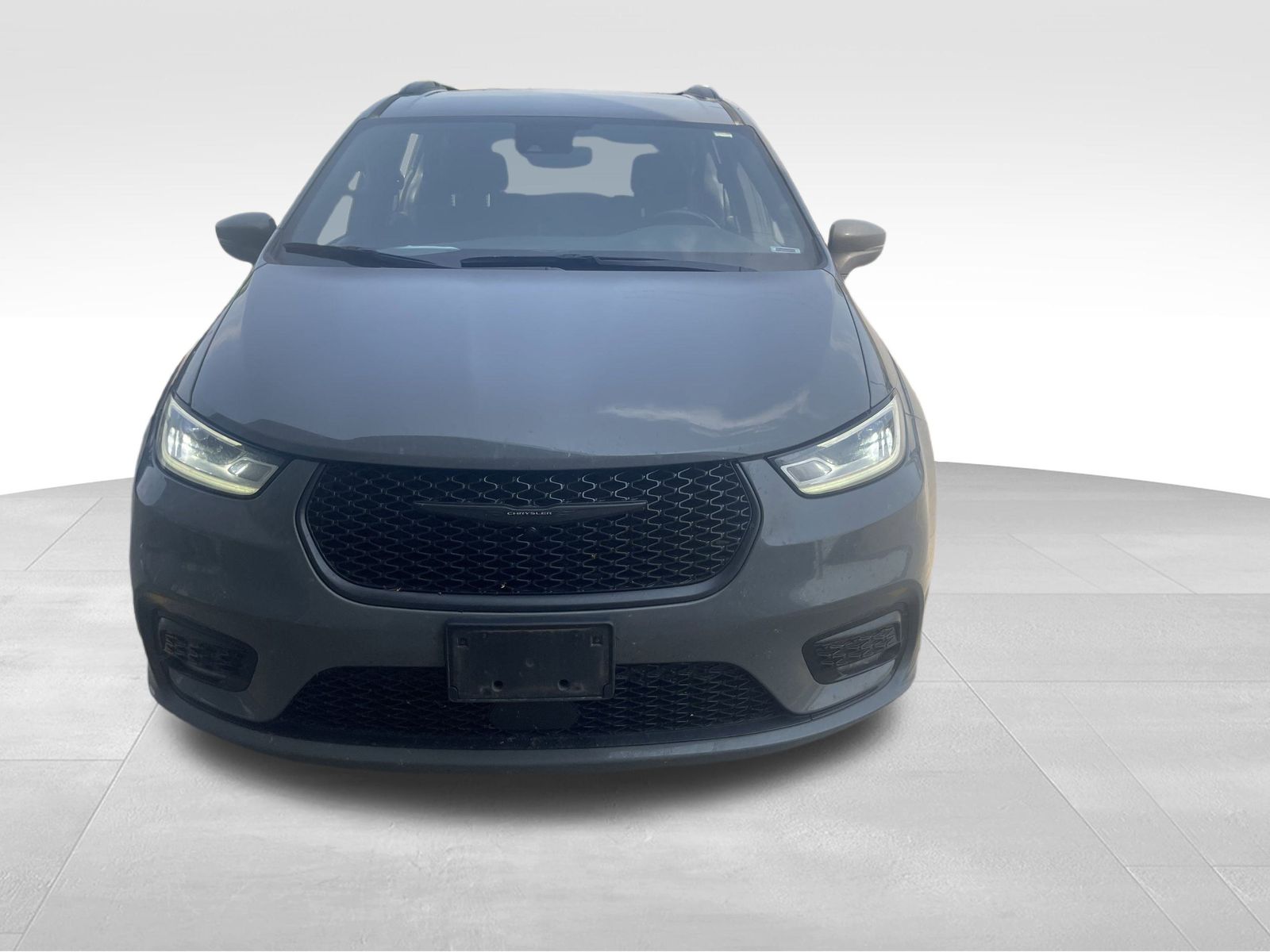 2021 Chrysler Pacifica Touring photo 2