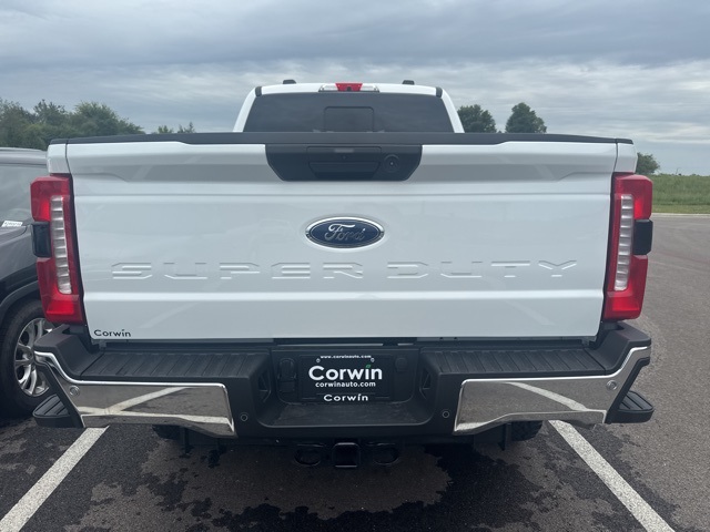2025 Ford F-350 XLT photo 9