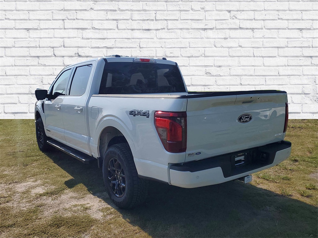 2025 Ford F-150 XLT photo 3