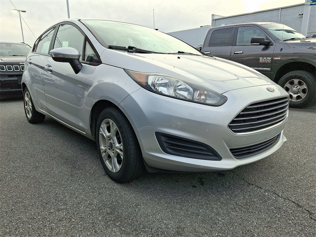 2016 Ford Fiesta SE's photo