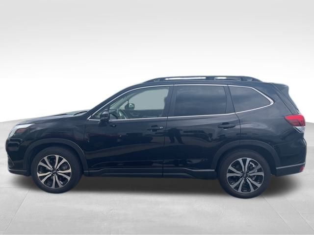 2022 Subaru Forester Limited photo 4