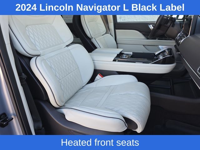 2024 Lincoln Navigator Black Label photo 34