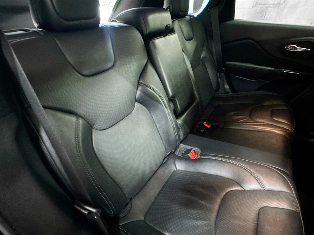 2023 Jeep Cherokee Altitude photo 17