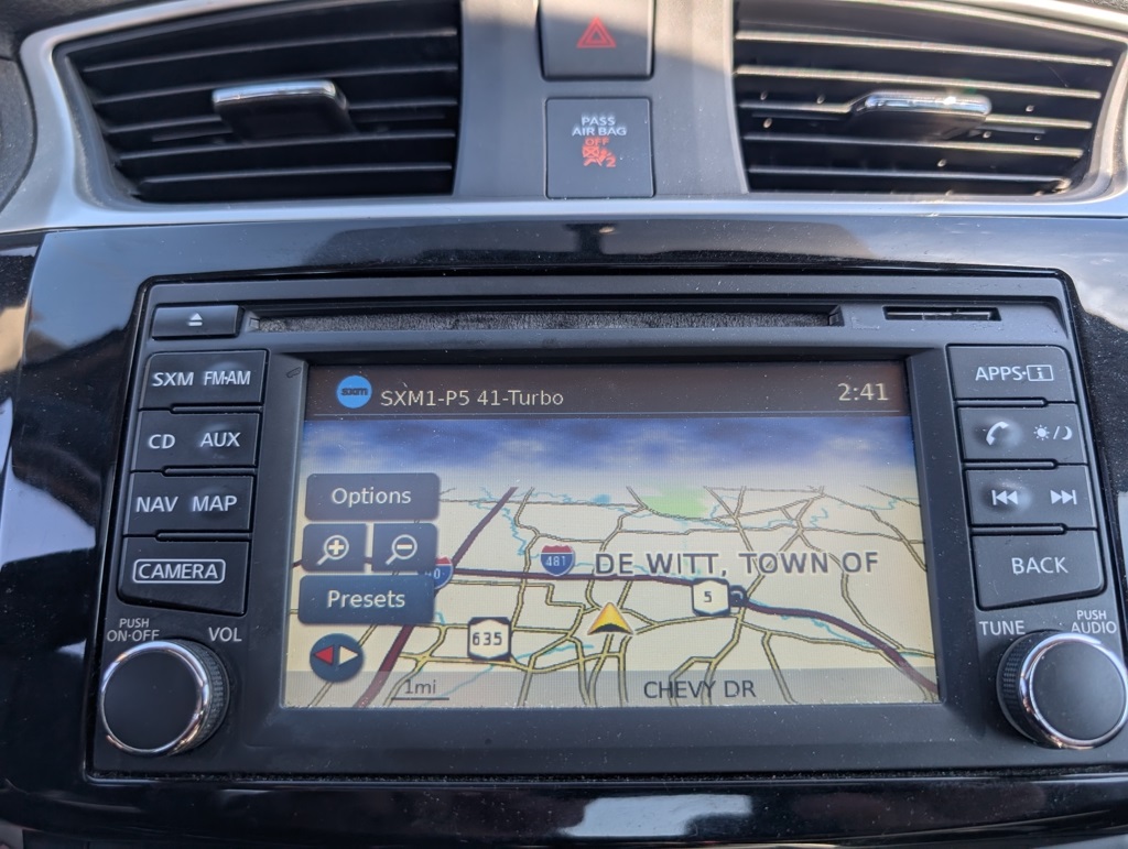 2018 Nissan Sentra SV photo 14