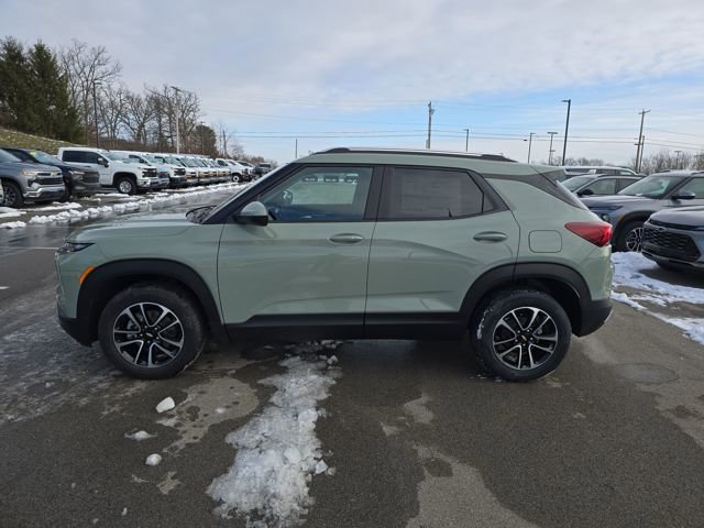 2026 Chevrolet Trailblazer LT photo 2